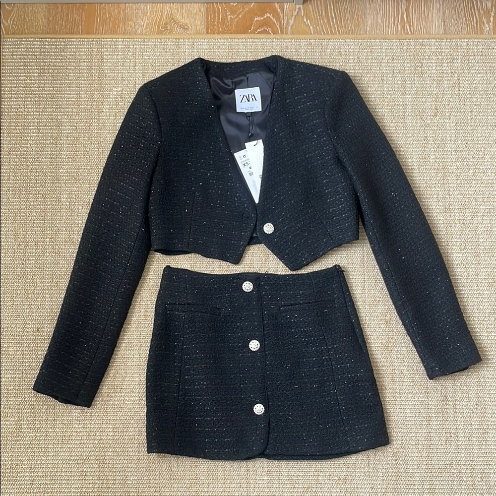 Zara Elegant Black Blazer and Skirt Ensemble